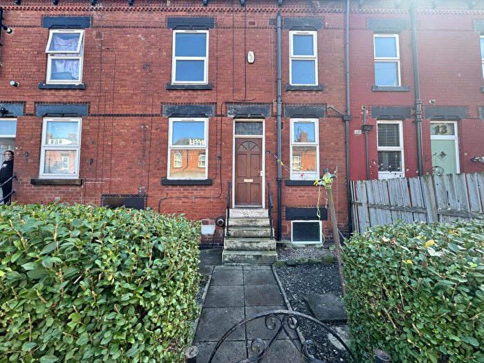 3 Bedroom Terraced House To Rent In Rombalds Grove, Leeds, LS12