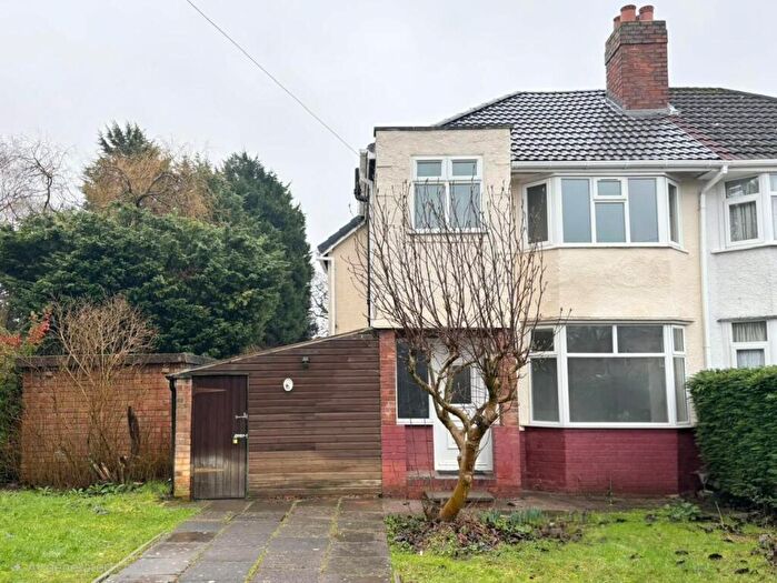 3 Bedroom Semi Detached House To Rent In Yoxall Road, Shirley, Solihull, B90