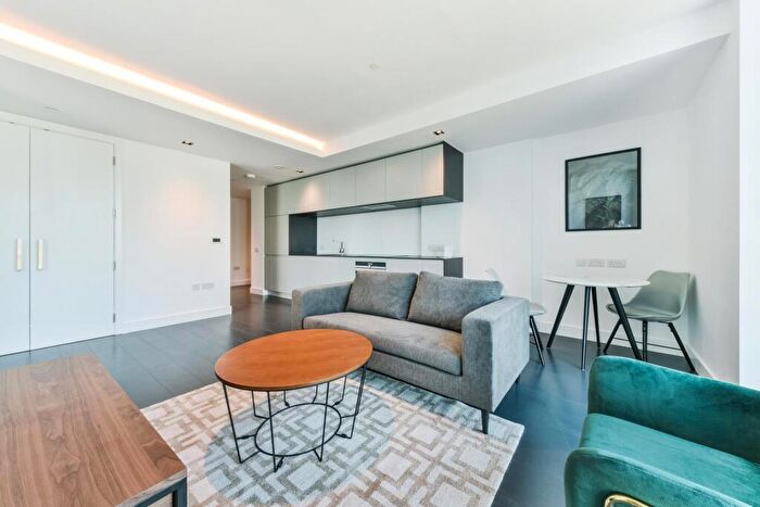 1 Bedroom Apartment To Rent In Amory Tower, Canary Wharf, E14