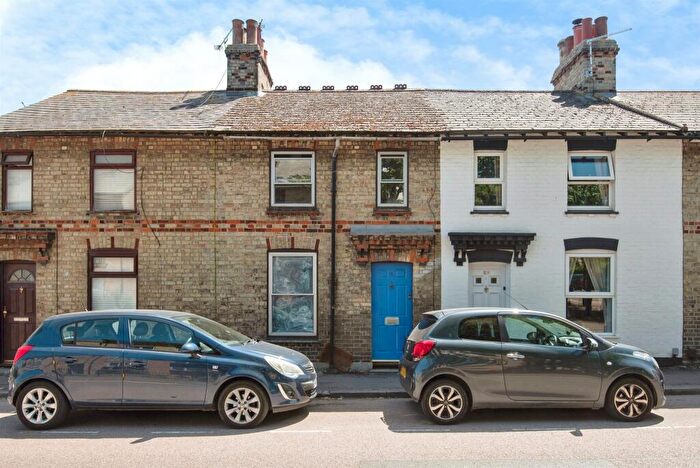 3 Bedroom Terraced House For Sale In Queens Road, Royston, SG8
