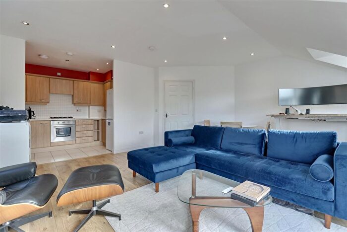 1 Bedroom Flat For Sale In Sunlight Gardens, Fareham, PO15