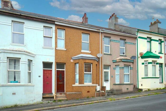 3 Bedroom House To Rent In St. Aubyn Avenue, Plymouth, PL2