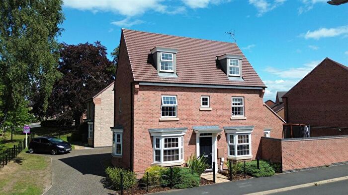 4 Bedroom Detached House For Sale In Scholars Place, Worksop, S80