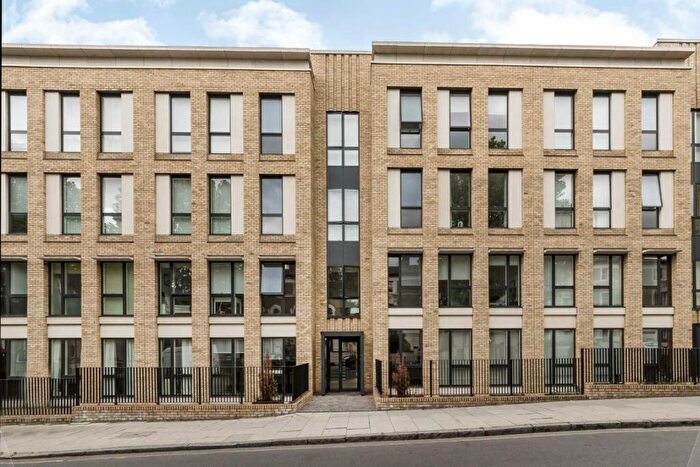 1 Bedroom Flat To Rent In Cambridge Avenue, Maida Vale, NW6