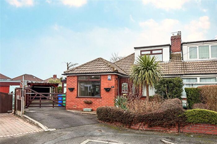 2 Bedroom Bungalow For Sale In Rishworth Drive, New Moston, Manchester, M40