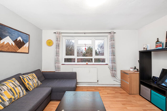 3 Bedroom Flat For Sale In Prentiss Court, London, SE7