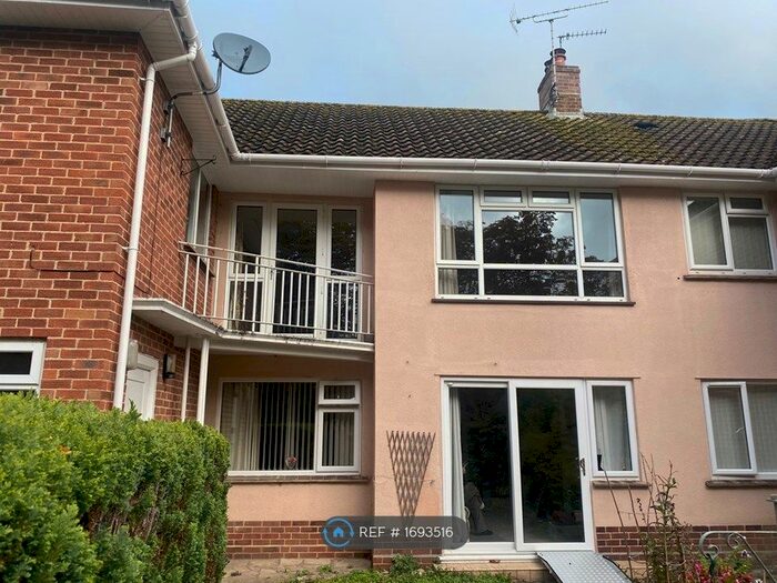 2 Bedroom Flat To Rent In Linden Court, Dorchester, DT1