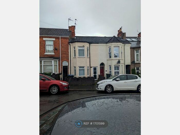 4 Bedroom Terraced House To Rent In South Street, Rugby, CV21