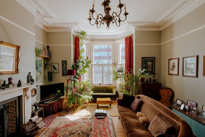 2 Bedroom Flat For Sale In London Road, St Leonards-On-Sea, TN37