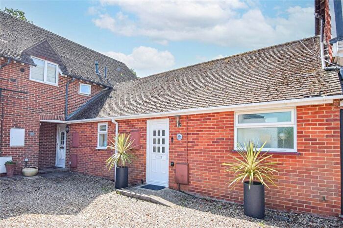 1 Bedroom Terraced Bungalow For Sale In Oxford Road, Newbury, Berkshire, RG14