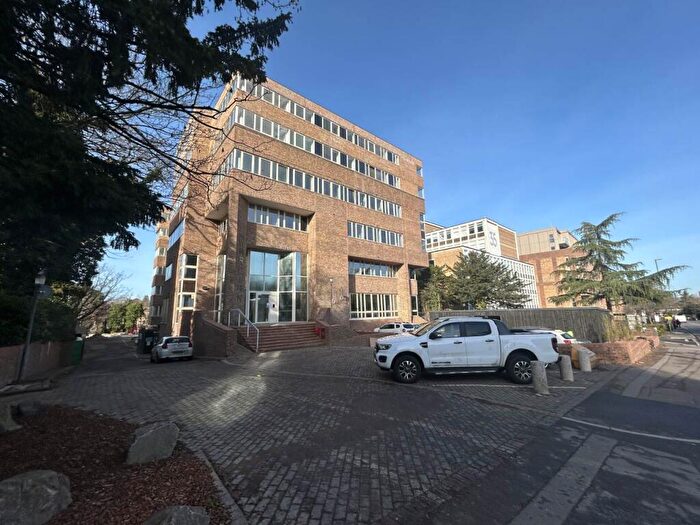 2 Bedroom Flat To Rent In Perrymount Road, Haywards Heath, RH16