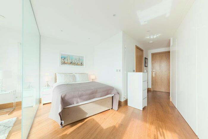 Studio To Rent In Arena Tower, Crossharbour Plaza, Canary Wharf, London, E14