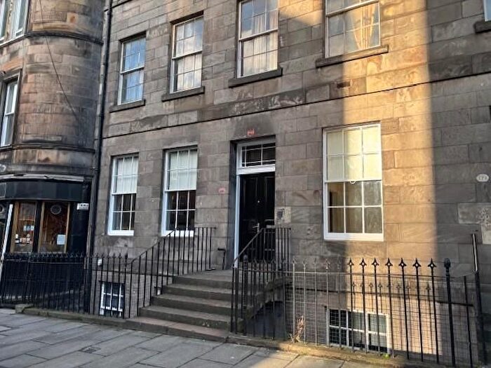 3 Bedroom Flat To Rent In Morrison Street, Edinburgh, EH3