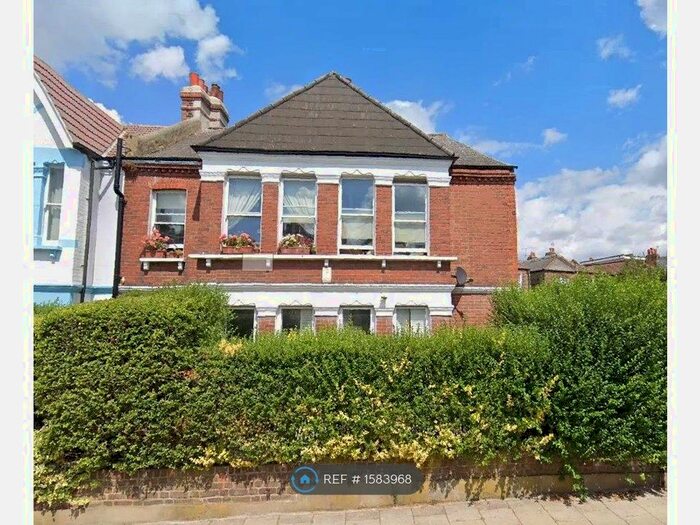 2 Bedroom Flat To Rent In Sternhold Avenue, Balham, SW2