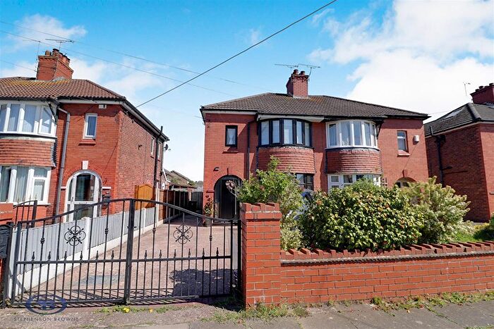 3 Bedroom Semi Detached House For Sale In Mablins Lane, Crewe, CW1