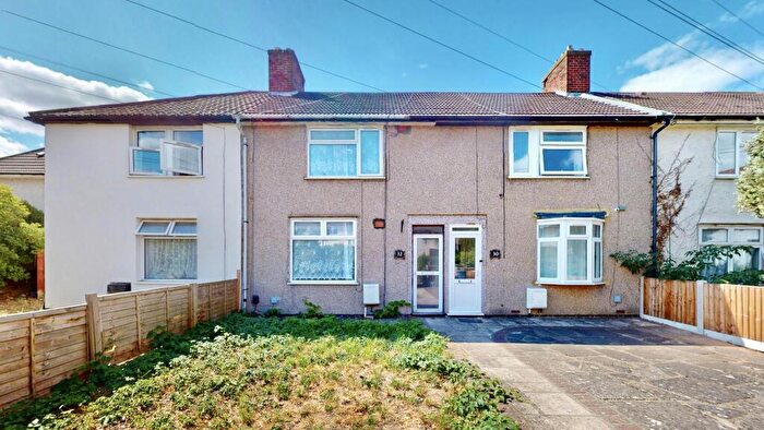 2 Bedroom House For Sale In Highgrove Road, Dagenham, RM8
