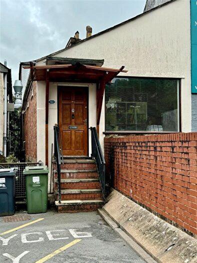 3 Bedroom Flat To Rent In Church Street, Malvern, WR14