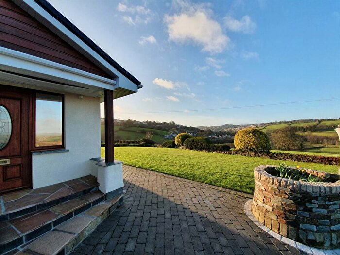 3 Bedroom Detached Bungalow To Rent In Launceston, Cornwall, PL15