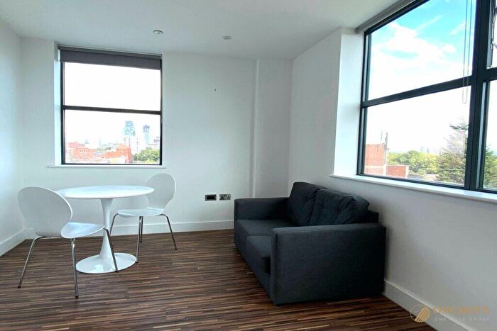 1 Bedroom Apartment For Sale In Westpoint, Chester Road Old Trafford, Manchester, M16