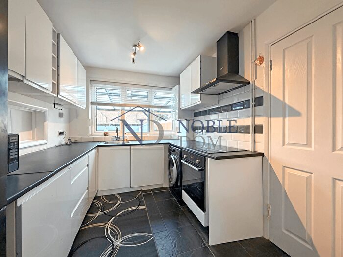 2 Bedroom Semi-Detached House To Rent In Feltham, TW13