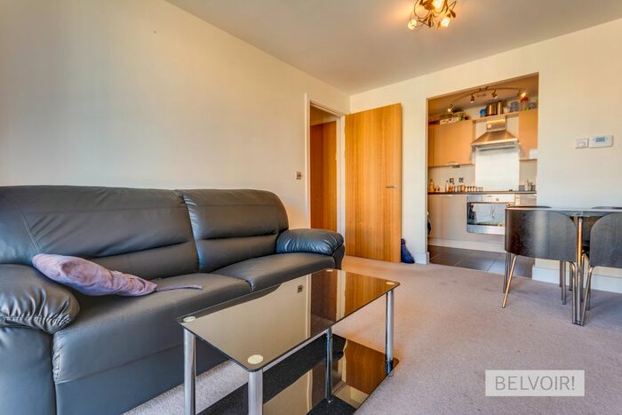 2 Bedroom Flat To Rent In Langley Walk, Park Central, Birmingham, B15