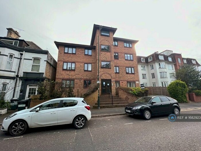 1 Bedroom Flat To Rent In Cranleigh Court, Bournemouth, BH2