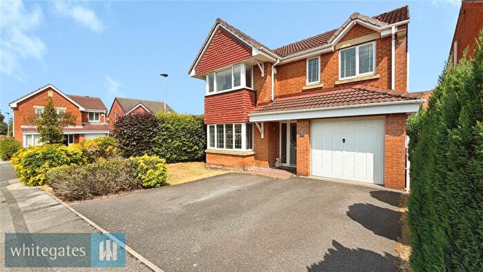 4 Bedroom Detached House For Sale In Lynham Avenue, Birdwell, Barnsley, S70