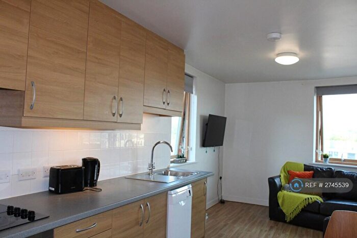 4 Bedroom Flat To Rent In Mulberry Court, Southampton, SO14