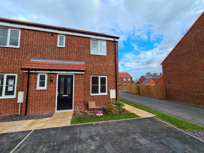 3 Bedroom Semi-Detached House To Rent In , Matilda Drive Retford, DN22