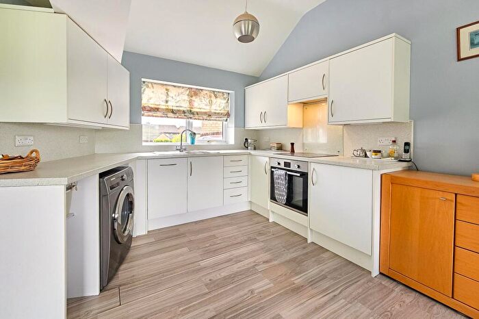 5 Bedroom Detached House For Sale In Moor Park Close, Beckwithshaw, HG3
