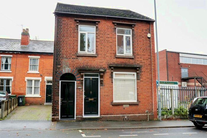 3 Bedroom Detached House To Rent In Victoria Avenue, Bloxwich, Walsall WS3