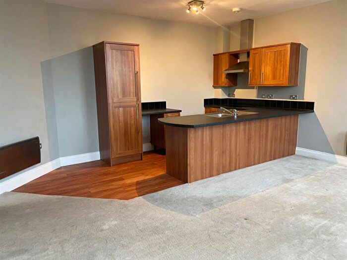 2 Bedroom Apartment To Rent In Heritage Exchange, Plover Road, Lindley, HD3