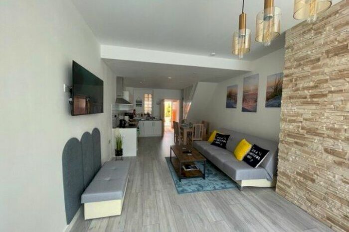 2 Bedroom Property To Rent In Ashton Road, Blackpool, FY1