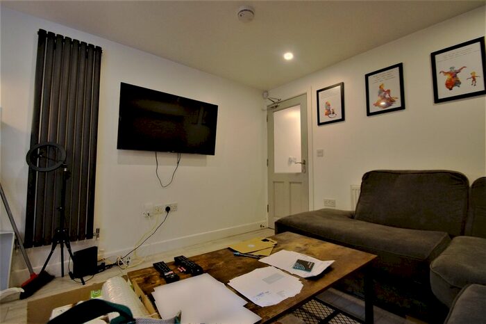 5 Bedroom Terraced House To Rent In Bolingbroke Road, Coventry, CV3
