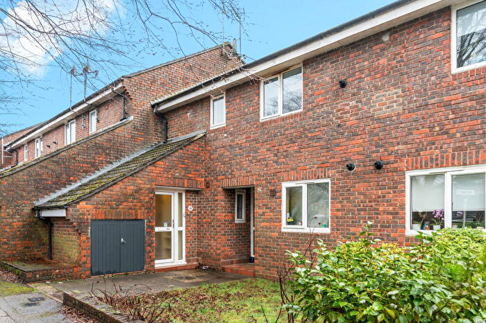 1 Bedroom Maisonette For Sale In Cook Road, Horsham, RH12