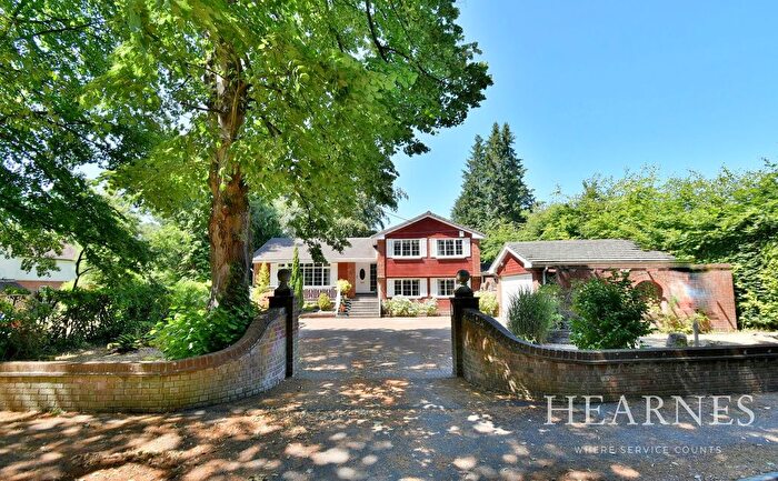 5 Bedroom Detached House For Sale In Moorside Road, West Moors, Ferndown, BH22
