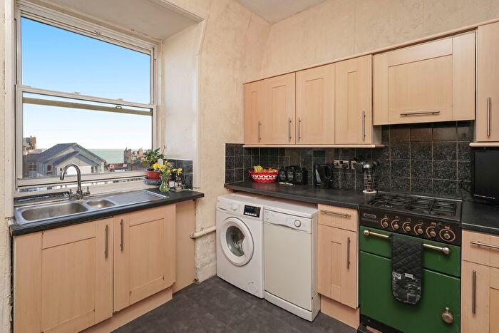 2 Bedroom Flat For Sale In / Mentone Avenue, Portobello, Edinburgh, EH15
