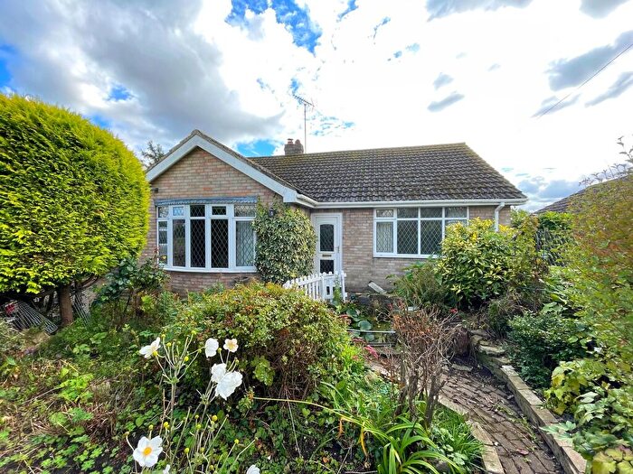 2 Bedroom Detached Bungalow For Sale In The Raceground, Spalding Common, PE11
