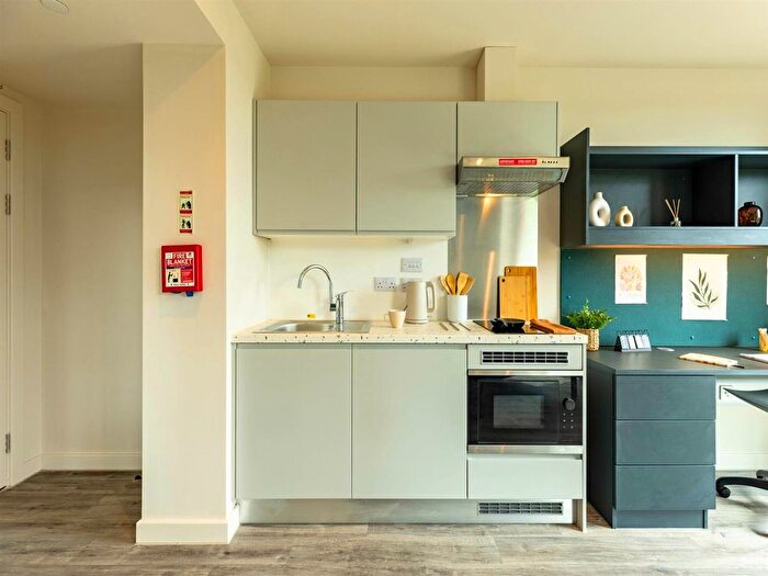 1 Bedroom Flat To Rent In Dogpool Lane, Stirchley, Birmingham, B30