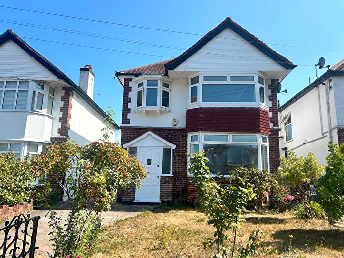 3 Bedroom Detached House To Rent In Manor Drive North, Worcester Park, KT4