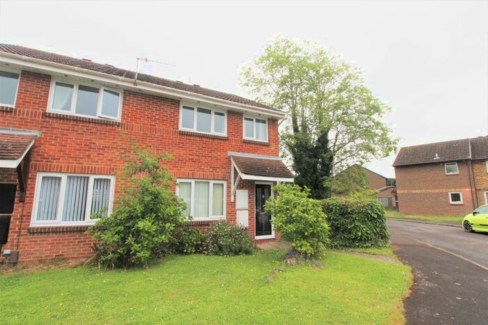 3 Bedroom Semi Detached House To Rent In Cromarty Close, Stubbington, PO14