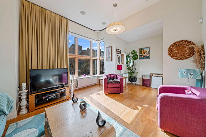 4 Bedroom Town House For Sale In The Chase, Newhall, Essex, CM17