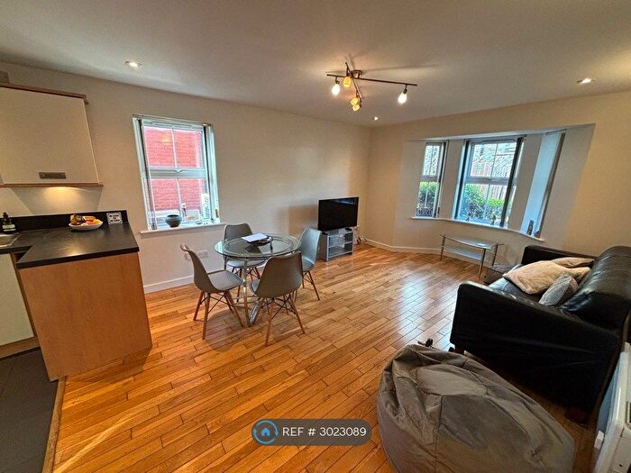 2 Bedroom Flat To Rent In The Junxion, Leeds, LS5