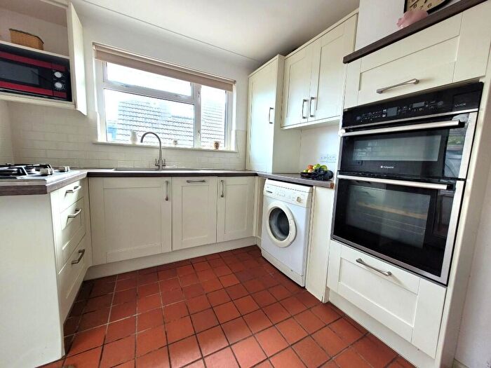 2 Bedroom Detached Bungalow For Sale In Bay Crescent, Swanage, Dorset, BH19 - Photo 6