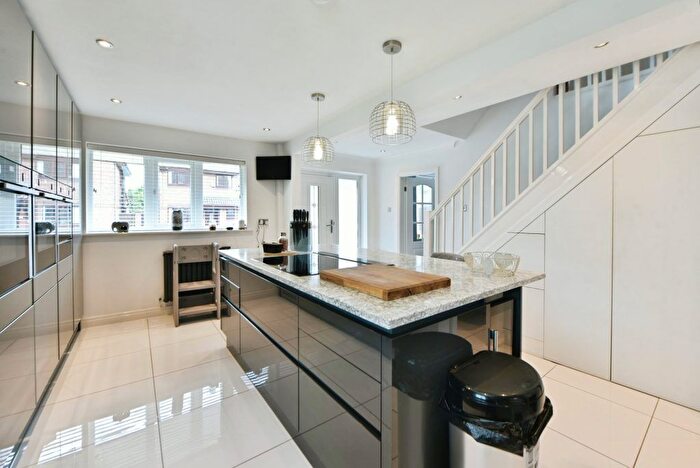 3 Bedroom Detached House For Sale In Dovecote, Manchester, M43