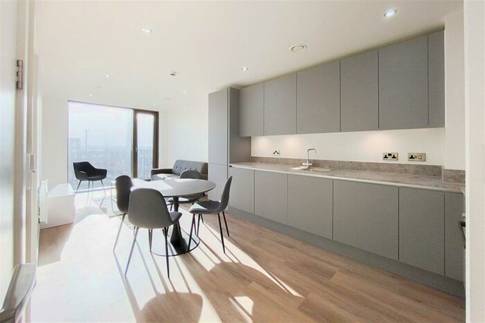1 Bedroom Apartment To Rent In Oxygen Tower, M1