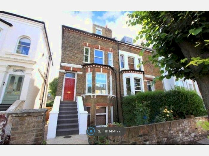 1 Bedroom Flat To Rent In Barry Road, London, SE22