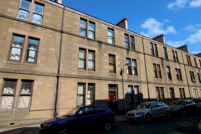 2 Bedroom Flat To Rent In Victoria Road, Falkirk, FK2