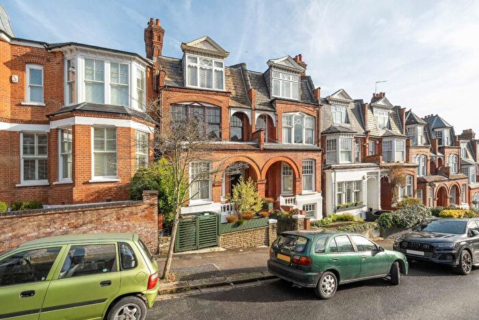 2 Bedroom Flat To Rent In Hillfield Park, London, N10