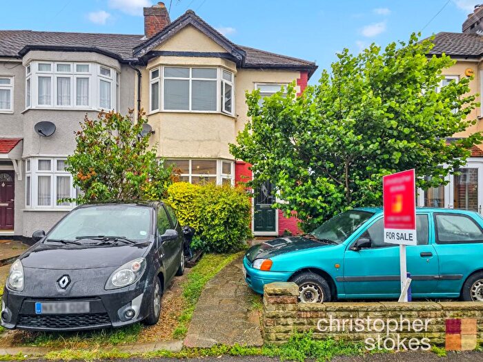3 Bedroom End Of Terrace House For Sale In Northfield Road, Waltham Cross, Hertfordshire, EN8